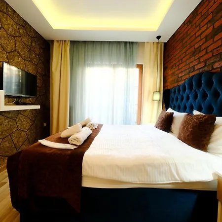 Taksim Celebi Apartahotel 4*