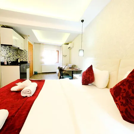 Taksim Celebi Aparthotel 4*